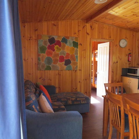 Captain Cook Holiday Park - Accommodation Main Beach 6