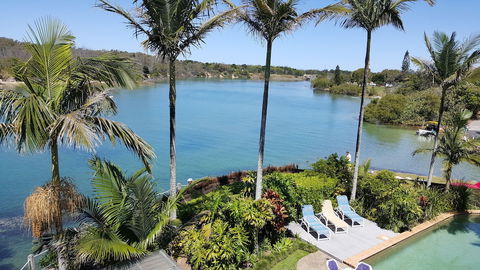 Sunrise Cove Holiday Apartments - Accommodation Main Beach 4