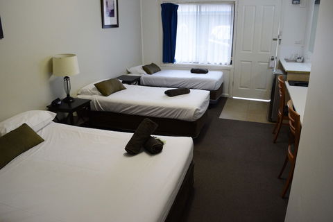 Rosebud Motel - Accommodation Main Beach 5