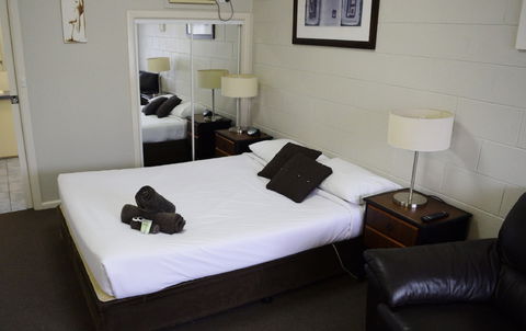 Rosebud Motel - Accommodation Main Beach 0