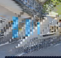 Summer House Backpackers - Accommodation Main Beach