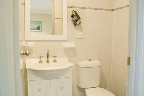 Tiarri Terrigal - Accommodation Main Beach 6