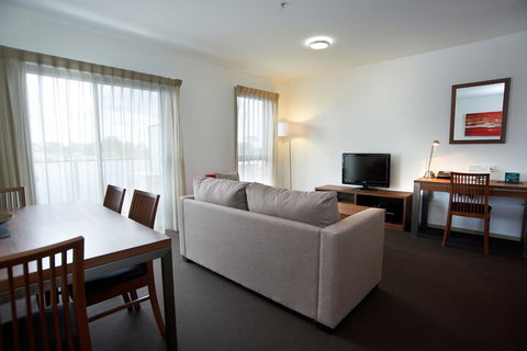 Quest Werribee - Accommodation Main Beach 4