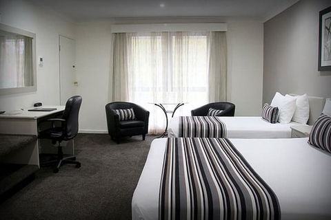 Central Caleula Motor Lodge - Accommodation Main Beach 2
