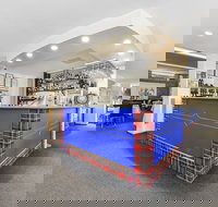 William Macintosh Motor Lodge - Accommodation Main Beach