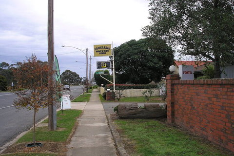 Coorrabin Motor Inn - Accommodation Main Beach 3