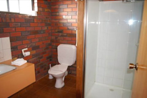 Coorrabin Motor Inn - Accommodation Main Beach 7