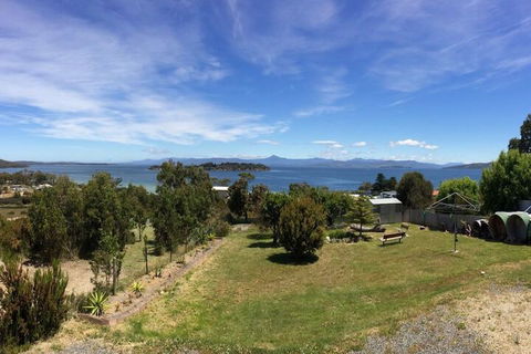 Discover Bruny Island Holiday Accommodation - Accommodation Main Beach 1