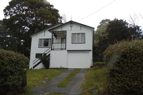 Maydena Chalet - Accommodation Main Beach 1