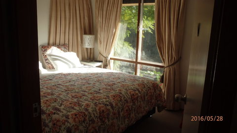 Linley House Bed & Breakfast - Accommodation Main Beach 4