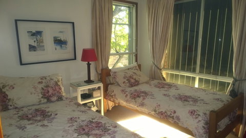 Linley House Bed & Breakfast - Accommodation Main Beach 1