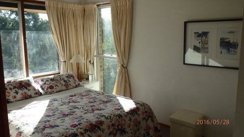 Linley House Bed & Breakfast - Accommodation Main Beach 6