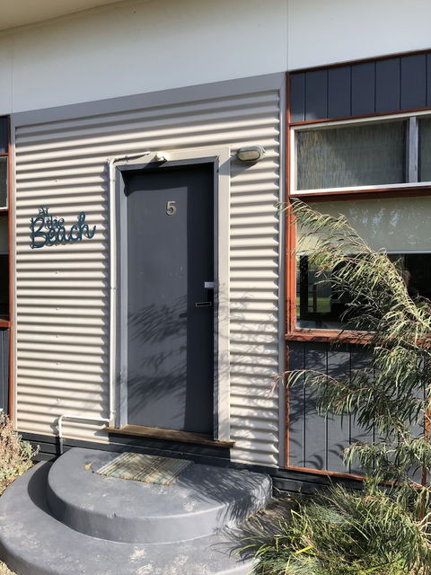Beach Holiday Apartments Rye - Accommodation Main Beach 3