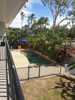 Cstay - Accommodation Main Beach 0