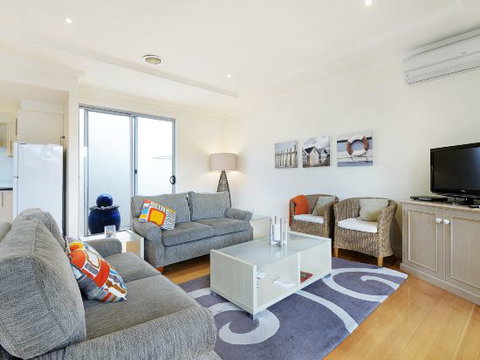 Balcombe Apartments - Accommodation Main Beach 5