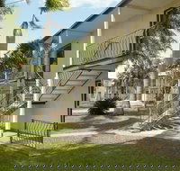 Ocean Breeze Units - Accommodation Main Beach