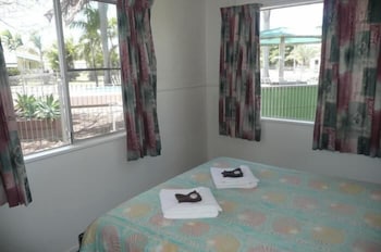 Ocean Breeze Units - Accommodation Main Beach 6