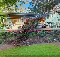 Bendles Cottages and Country Villas - Accommodation Main Beach