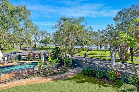 Como Noosa - Accommodation Main Beach 2