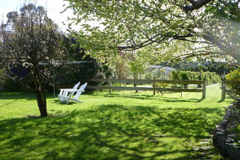 Karingal Homestead B & B - Accommodation Main Beach 3