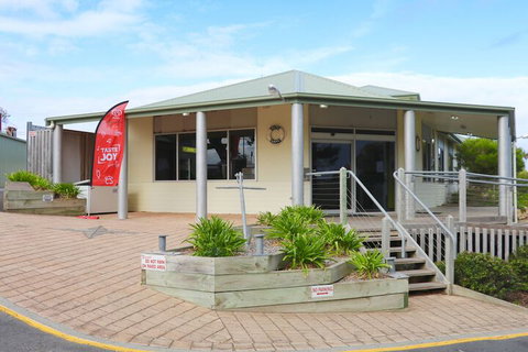 Sea Vu Caravan Park - Accommodation Main Beach 1
