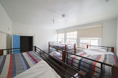 Brunswick Hotel Hostel - Accommodation Main Beach 4