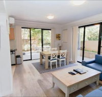 Bondi Beach Garden Apartment - Accommodation Main Beach
