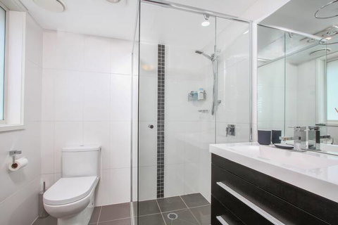 Accommodate Canberra - Braddon 33 - Accommodation Main Beach 7