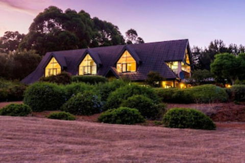 Ocean Vines Retreat - Accommodation Main Beach 0