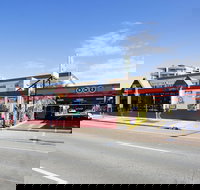 Palm Beach Hotel - Accommodation Main Beach