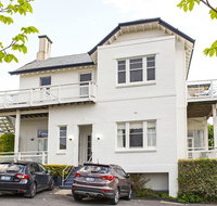 Highbury Apartments - Accommodation Main Beach