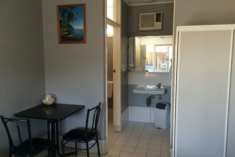 Original North Australian - Accommodation Main Beach 5