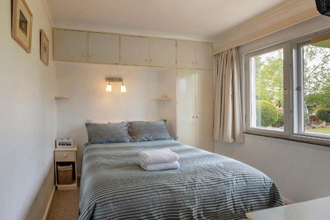 Sierra Villa Lodge - Accommodation Main Beach 4