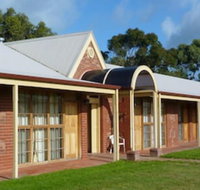 Coonawarra Units - Accommodation Main Beach
