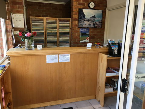 Inverloch Central Motor Inn - Accommodation Main Beach 2