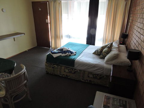 Pacific Motor Inn - Accommodation Main Beach 2