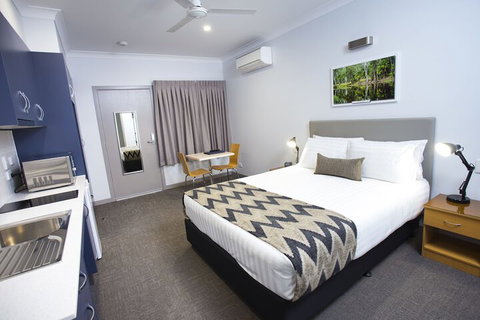 Altitude Motel Apartments - Accommodation Main Beach 1