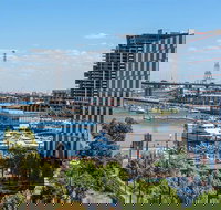 Peppers Docklands - Accommodation Main Beach