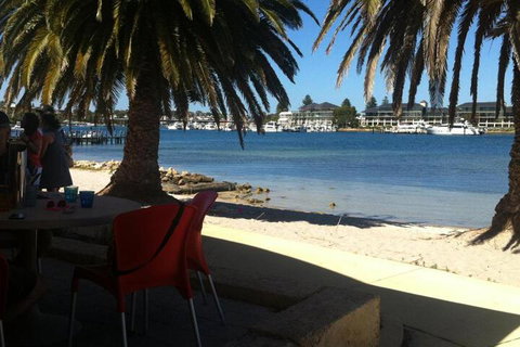 Tani Hill - Accommodation Main Beach 2
