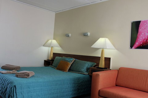 Australian Motor Homes Tourist Park - Accommodation Main Beach 3