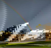 Alkina Lodge - Accommodation Main Beach