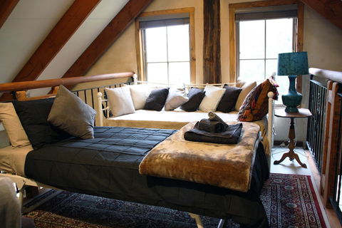 La Boheme Villa - Accommodation Main Beach 1