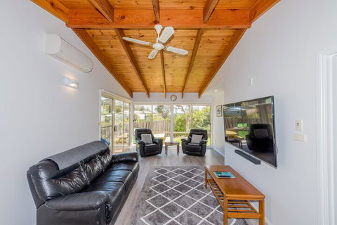 Mayson - Accommodation Main Beach 5