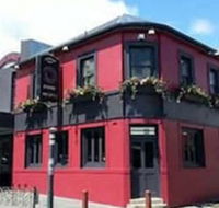 Queens Head Hotel - Accommodation Main Beach