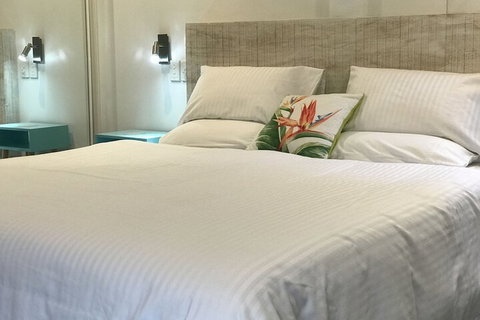 Garasu Lodge - Accommodation Main Beach 2