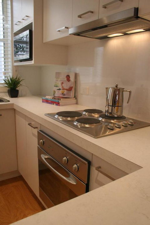 Encore Apartments - Accommodation Main Beach 1