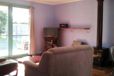 Anglesea Backpackers - Accommodation Main Beach 3