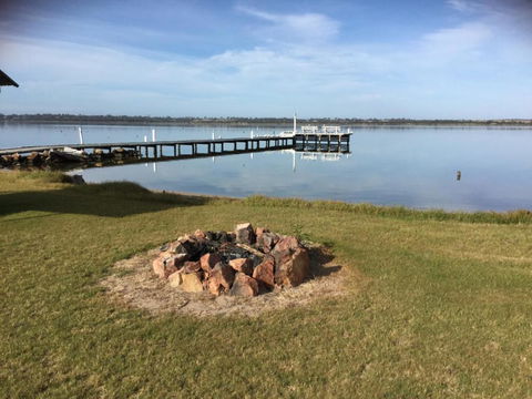 Bayview Boathouse - Accommodation Main Beach 1