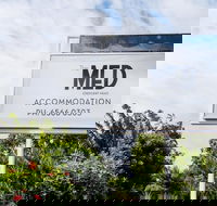 The Med Motel - Accommodation Main Beach