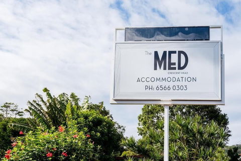 The Med Motel - Accommodation Main Beach 0